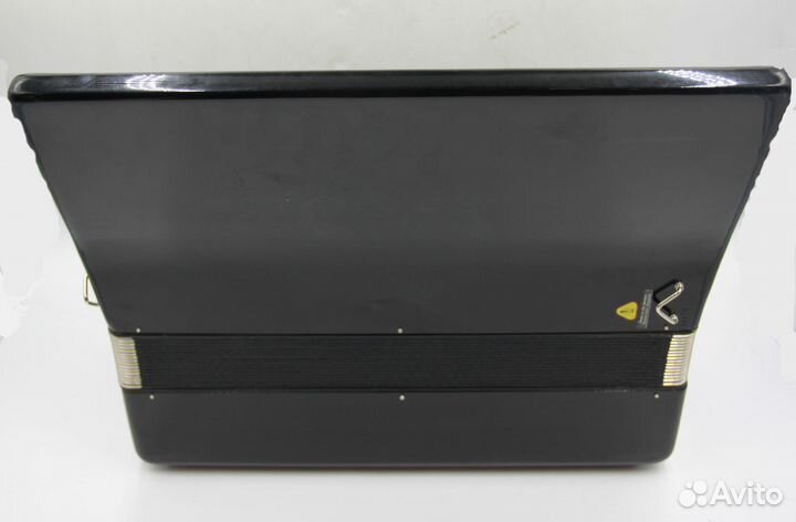 Аккордеон Weltmeister serino(полноразмерный)