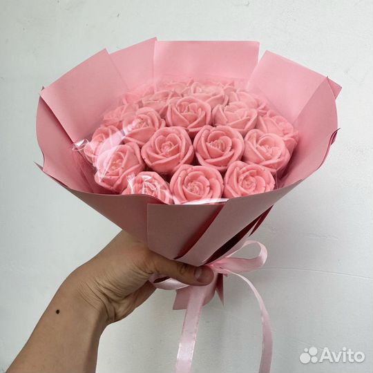 Букеты из шоколадных роз