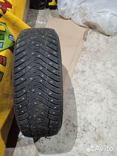 Yokohama 902W 215/55 R17 98B