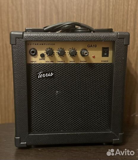 Электрогитара с комбиком