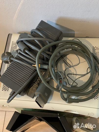 Xbox 360 FAT 20 gb + Игра