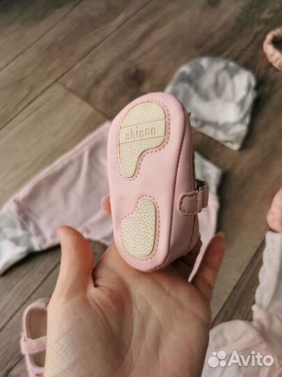 Пакетом Chicco, H&M, Mothercare на девочку 1-4м