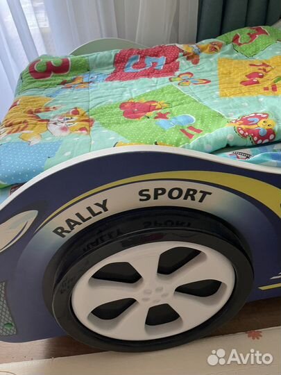 Кровать машина с колесами
