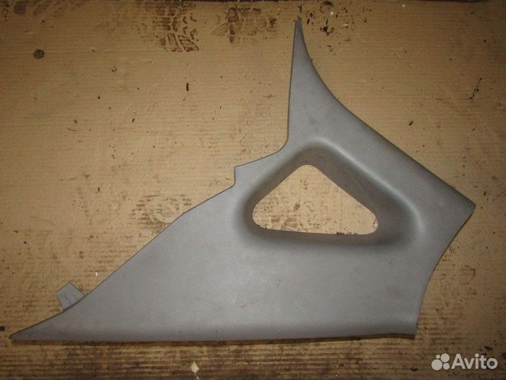 Обшивка стойки Elantra 2006-2011