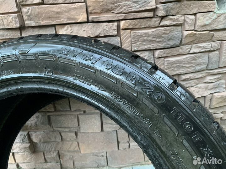 Nokian Tyres Hakkapeliitta 7 SUV 275/45 R20