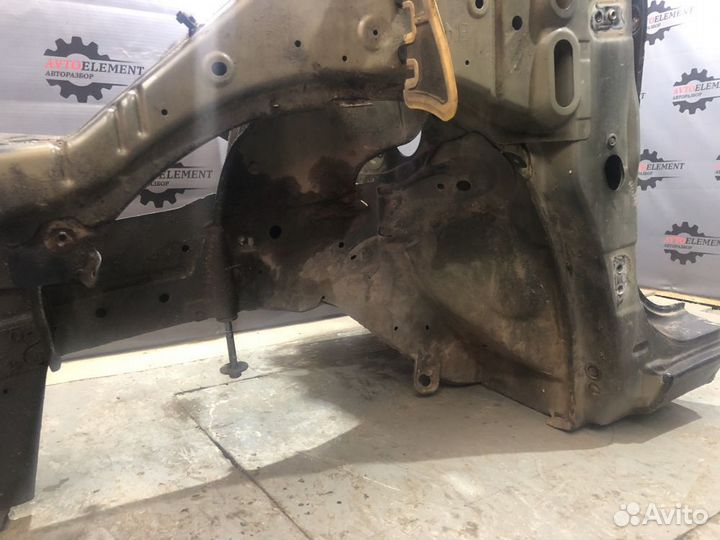 Четверть передняя левая Nissan Note E11