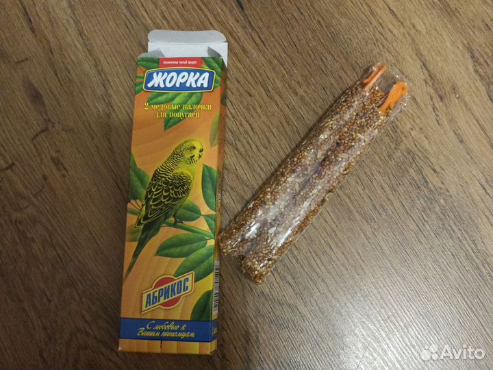 Лакомство для попугаев