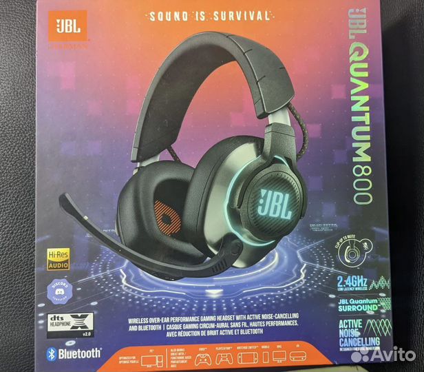 Беспроводная гарнитура JBL Quantum 800