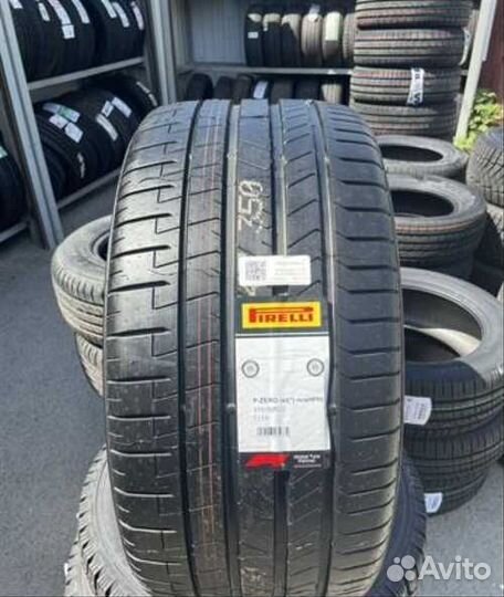 Pirelli P Zero PZ4 275/40 R22 и 315/35 R22