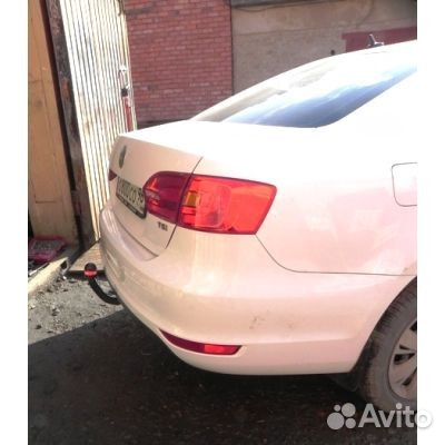 Все авто. Фаркоп на volkswagen jetta 2005-2011