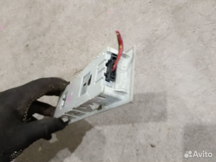 Задний плафон пассажиров для Volkswagen Jetta 6