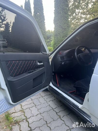 LADA Priora 1.6 МТ, 2012, 200 000 км