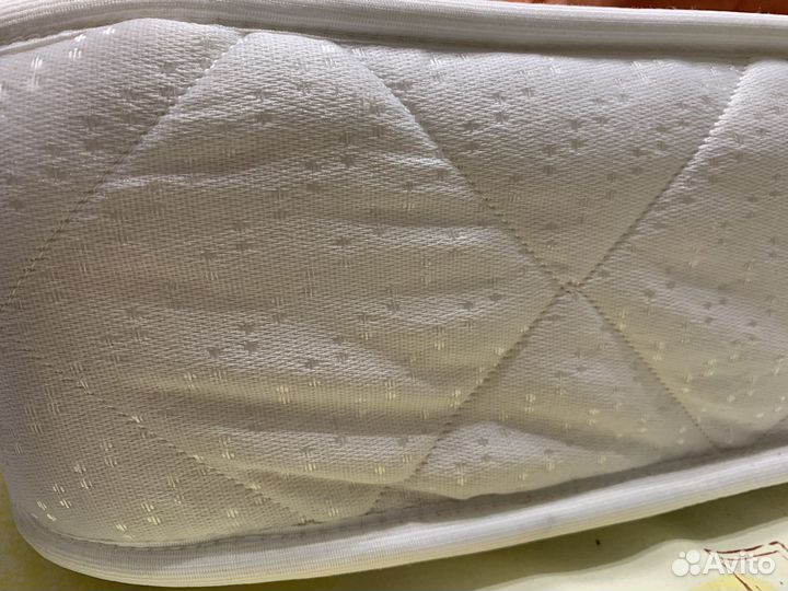 Матрас 160х200 бу средней жесткости