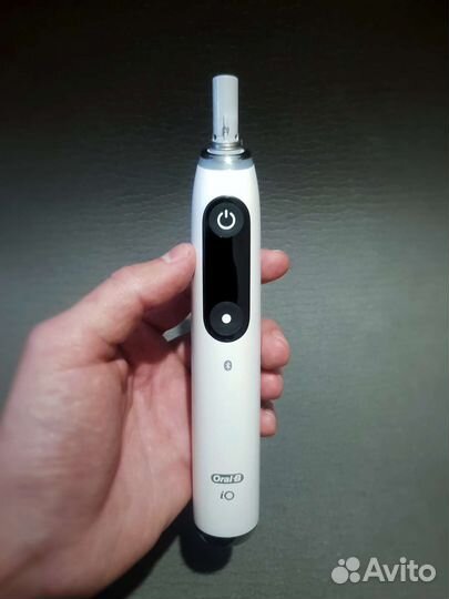 Электрическая зубная щетка Oral-B iO 8 (Новая)