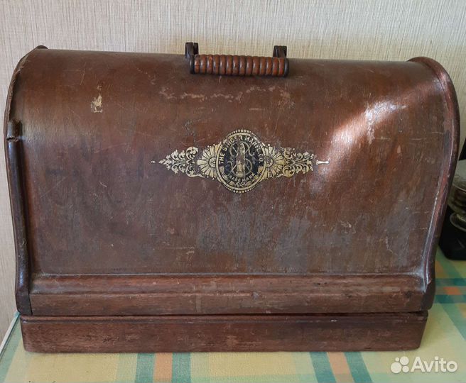 Швейная машинка зингер