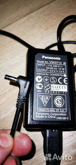 Зарядное устройство для видеокамеры Panasonic TM80