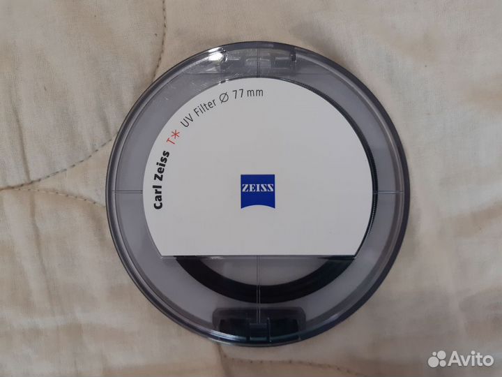 Светофильтр carl zeiss T* UV 77mm