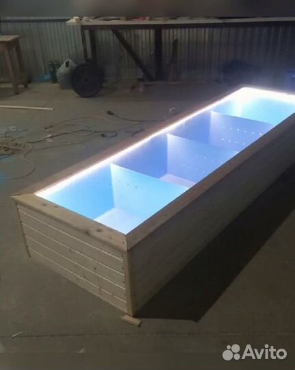 Емкость для рыбы и раков