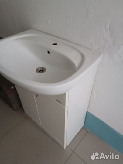 Раковина с тумбой бу