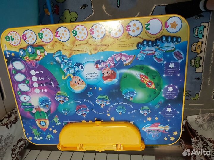 Детский стол и стул