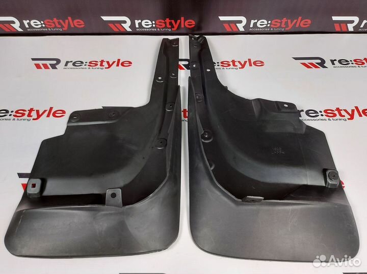 Брызговики Toyota Land Cruiser 200 2м