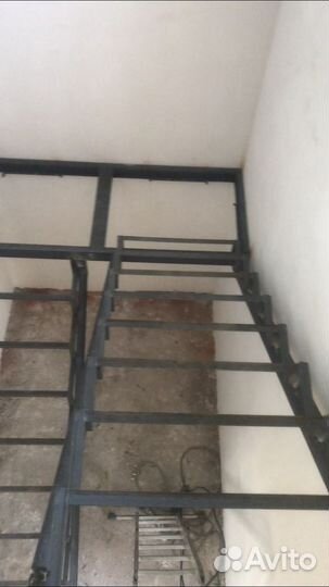 Лестница на металлокаркасе Изготовление лестниц