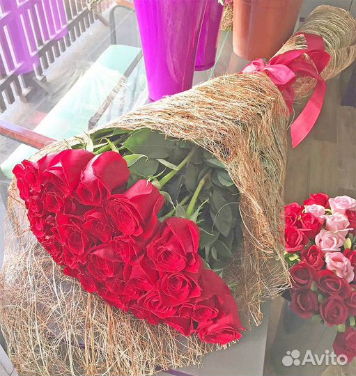 Цветы с бесплатной доставкой.Розница