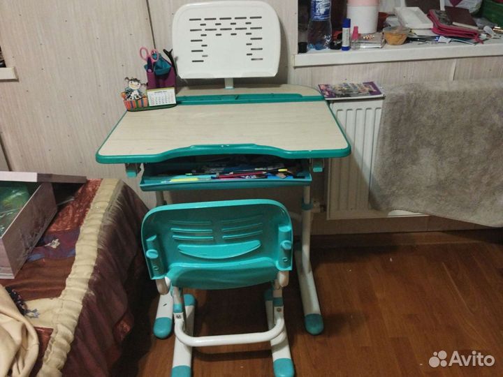 Стол для школьника растущий