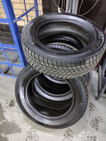 Michelin X-Ice Snow 215/65 R17 99T