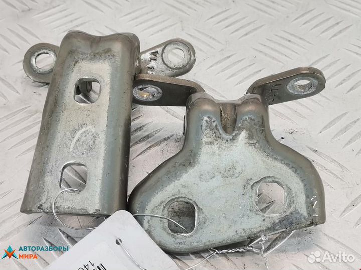 Петля двери Cadillac CTS 2007 15932615