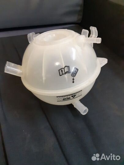 Бачок ож Jetta Golf Octavia