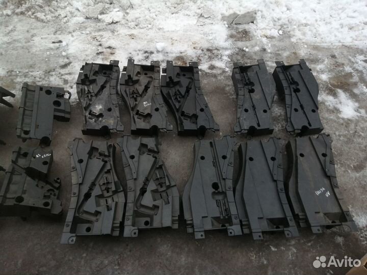 Пластик пола багажника BMW X5 e53