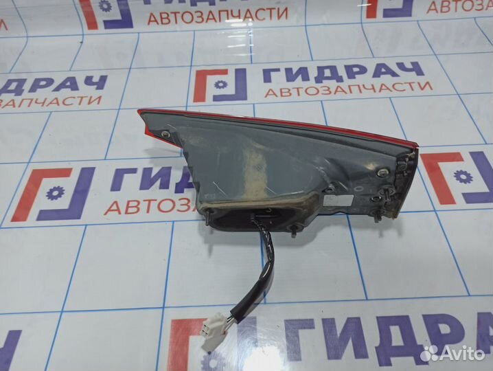 Фонарь задний внутренний левый Lexus IS250 (XE30)