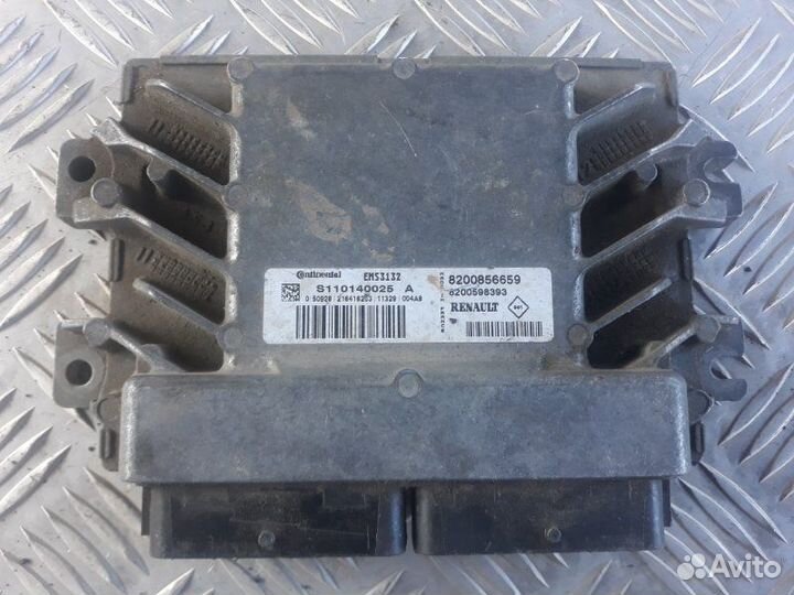 Блок управления двигателем Renault Sandero