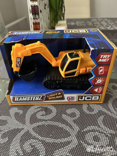 Машинка HTI Экскаватор JCB, 1416621