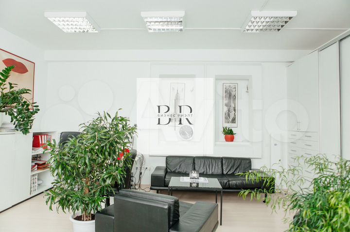 Офис, 113.8 м² с арнедаторами центр парковка