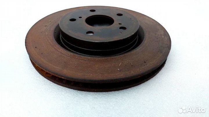 Диск тормозной передний Toyota Camry ASV70 2arfe