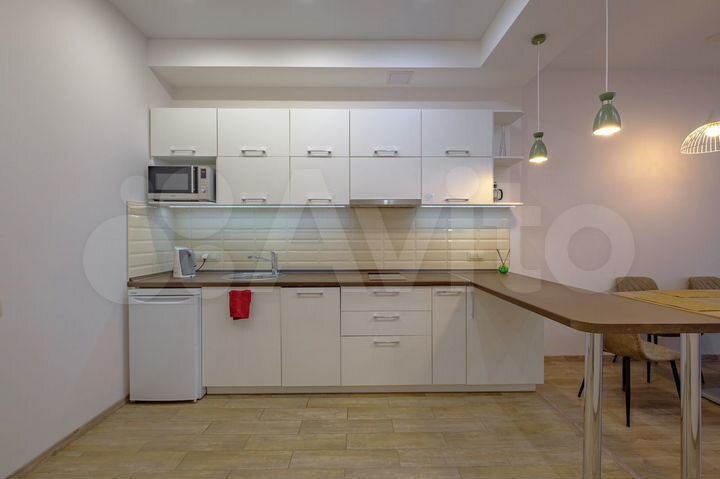 2-к. квартира, 77 м², 10/16 эт.