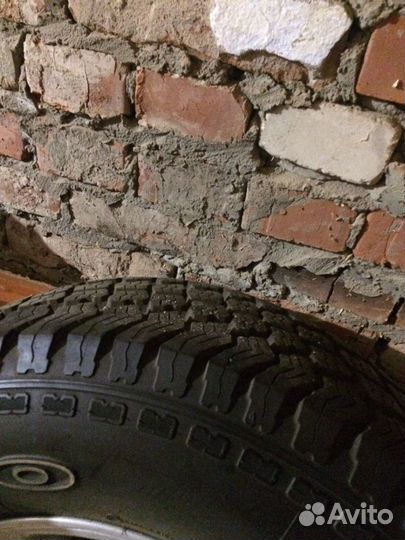 Kumho 265/70 R17