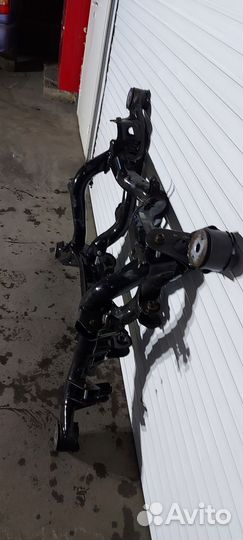 Задний подрамник Porsche Cayenne 958