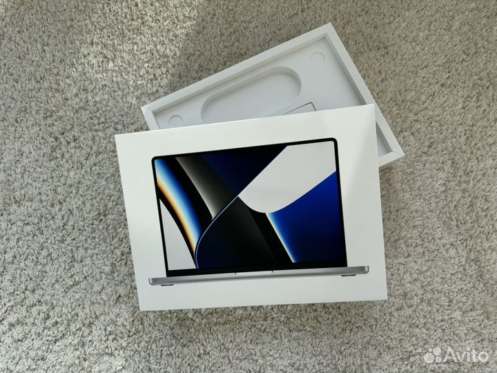 Коробка от MacBook Pro 16