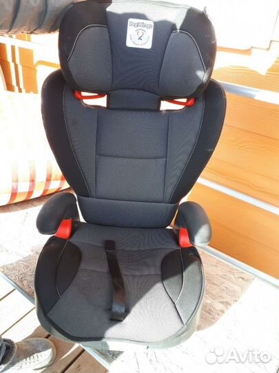 Детское кресло в машину