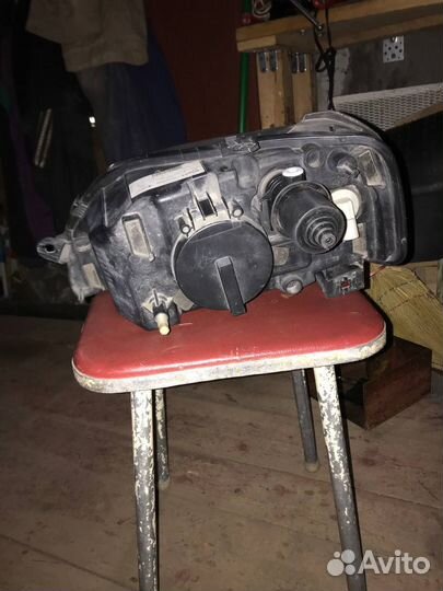 Фара на renault logan 1