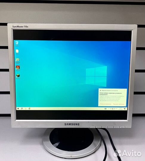 Монитор Samsung SyncMaster 710N