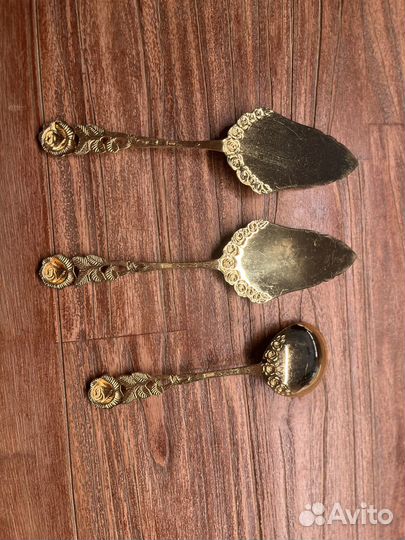 Набор десертных вилок и ложек