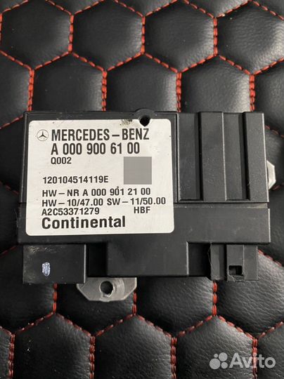 Блок топливным насосом w166/A 000 900 61 00