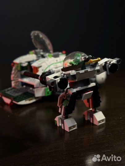 Lego galaxy squad 70704
