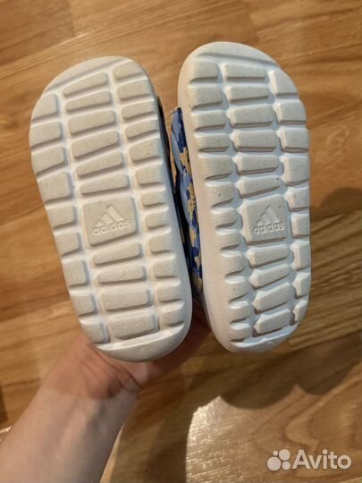 Сандали adidas 25