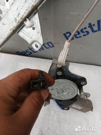 Стеклоподъемник задний правый Chevrolet Lacetti