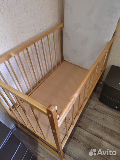 Детская кровать маятник, с матрасом